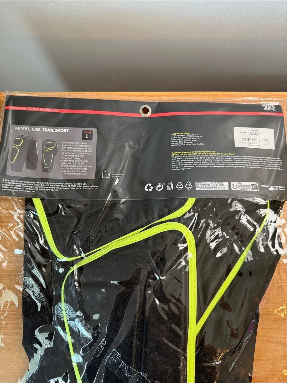 Men’s O’Neal Trail Short- Black with Neon Yellow Trim - Picture 2 of 6